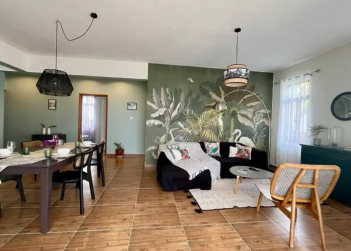 Charmant T4 Avec Vue Piscine